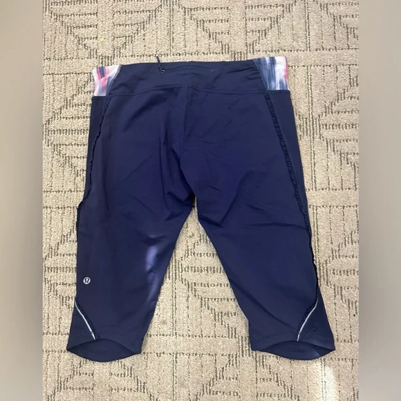 Lululemon Navy Blue Athletic Capris with Tie-Dye Waistband size 12 - Picture 2 of 5